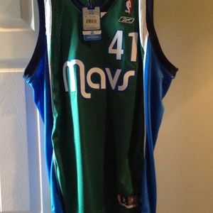Dallas maverick Dirk nowitzki jersey NEW